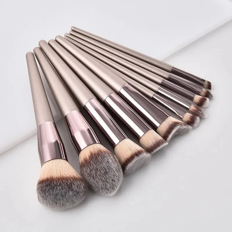 Transform Your Beauty Routine with the 10-Piece Luxury Champagne Makeup Brush Set - Perfect for Flawless Foundation, Blush, Eyeshadow, and Highlighter Application!